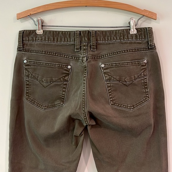 GAP Vintage Women’s 8 Regular Original Low Rise Gray Denim Crop Capri Jeans - Picture 1 of 9